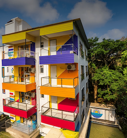 Bed in 10 Bed Mixed AC Dormitory Room with Ensuite Bathroom - goSTOPS, Goa