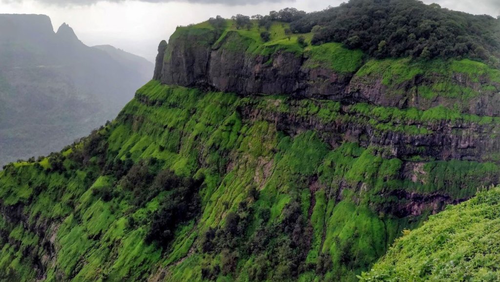 tourist spots in maharashtra