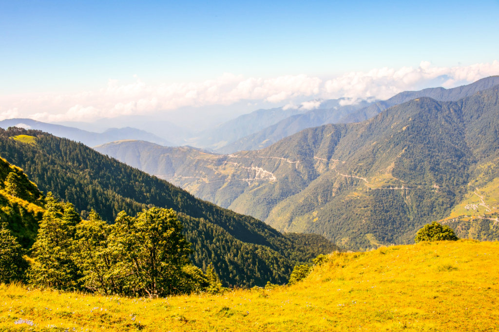 roopkund trek temperature