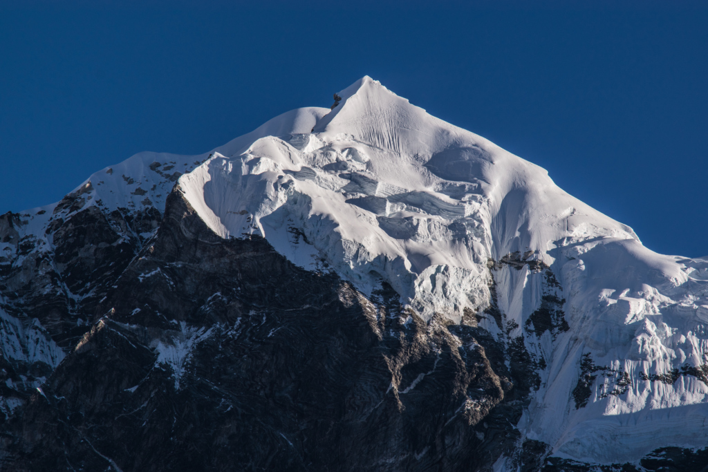 goechala trek height in feet