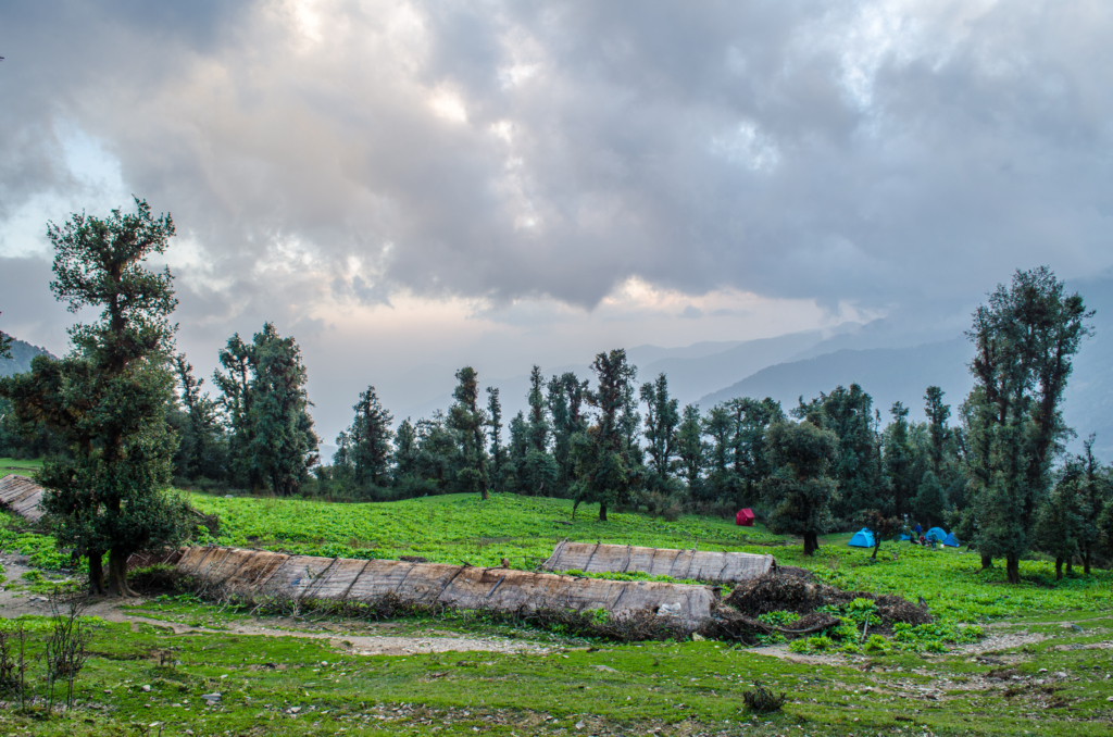 roopkund trek in december