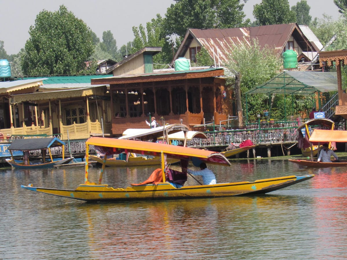 Sunil's Kashmir Trip with Thrillophilia: A Journey Through the Many Sides of Kashmir