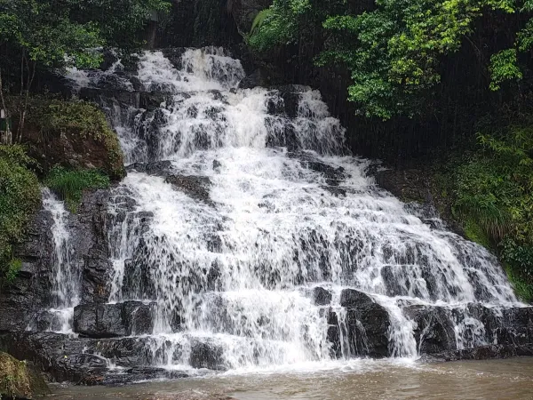 Sneha's Family Meghalaya Trip with Thrillophilia