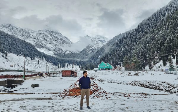 Through the Valleys of Kashmir: Akshay & Hithesh’s 6-Day Trip with Thrillophilia