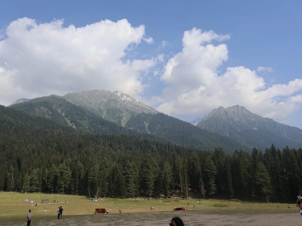 Vineeth's Kashmir Trip with Thrillophilia: Six Days of Lakes, Valleys, and Mountain Adventures