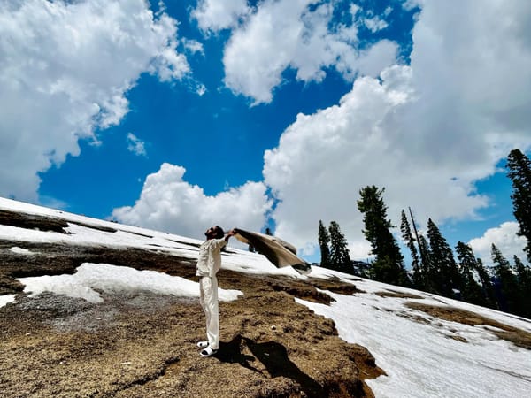 Biplab Das Discovers the Offbeat Trails of Kashmir with Thrillophilia